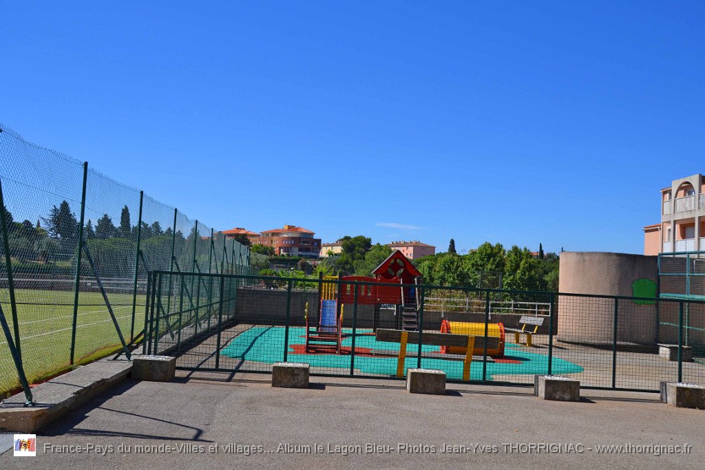 DSC0126.JPG - L'espace jeux pour les tous petits - 23 juin 2015