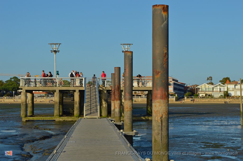 DSC0086.JPG - Andernos - 33 -  La jetée et son embarcadère - Octobre 2014