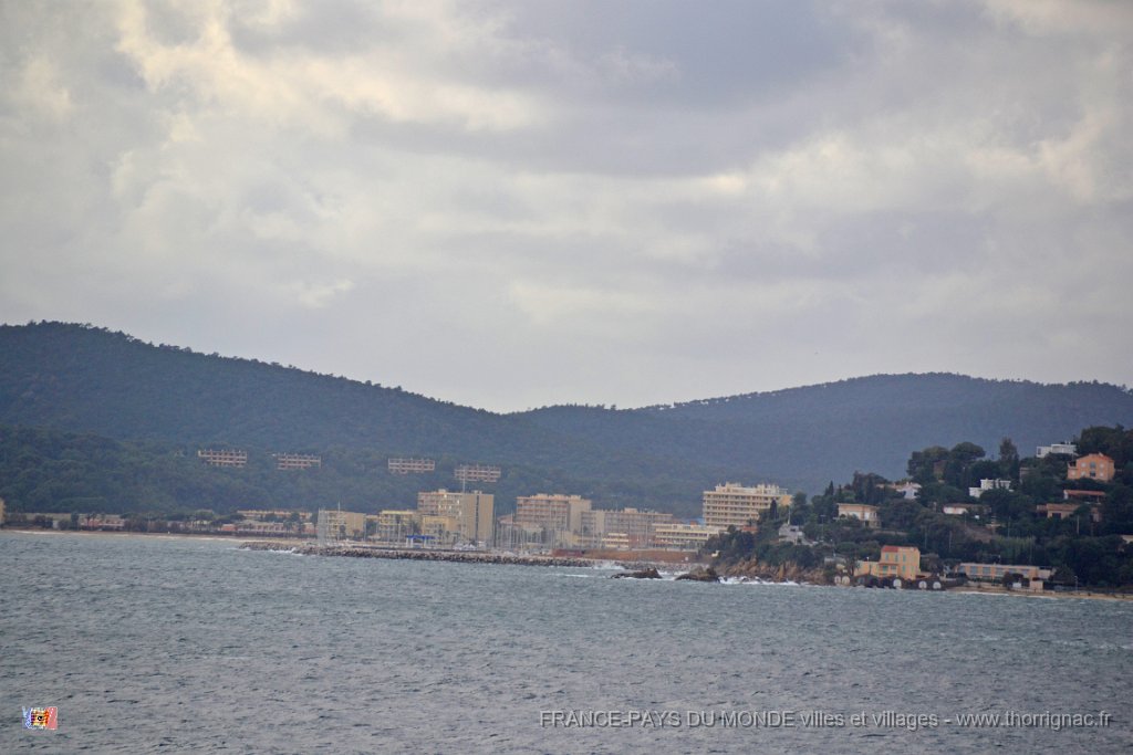 Bormes les mimosas.JPG - Bormes les Mimosas. Le 05 décembre 2014 sous la pluie.