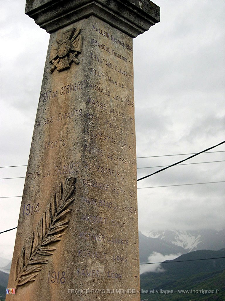 Monument aux morts Pont de cervieres 2.jpg - Monument aux Morts se situant à l'intérieur du cimetière.