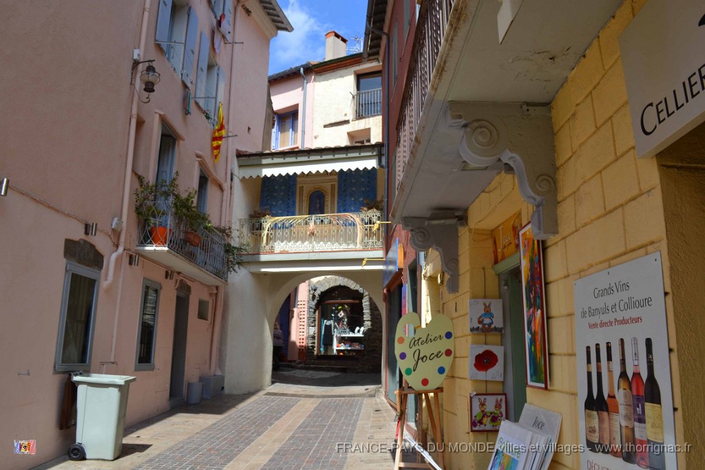 collioure 14 mai 2013 94  Copie.JPG - Collioure. Les rues commerçantes. Mai 2013