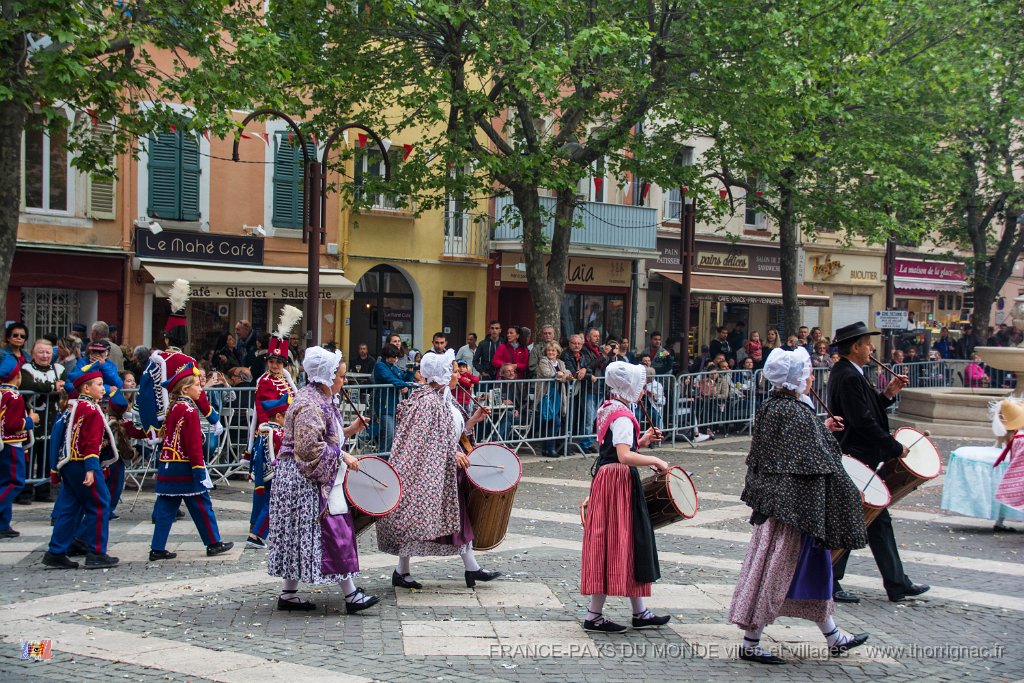 11.jpg - Fréjus - Bravade en l'honneur de Saint François de Paule - Avril 2017.