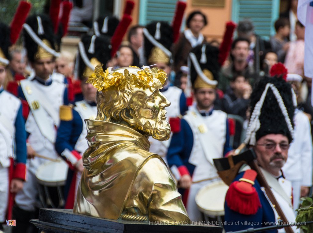 26.jpg - Fréjus - Bravade en l'honneur de Saint François de Paule - Avril 2017.