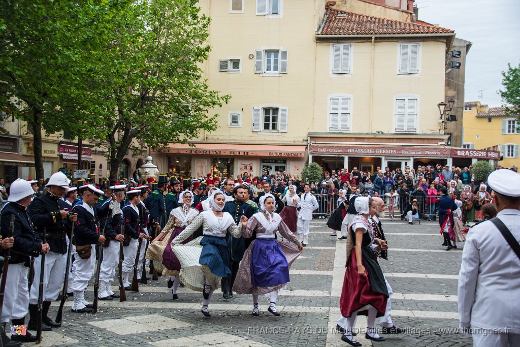 36.jpg - Fréjus - Bravade en l'honneur de Saint François de Paule - Avril 2017.