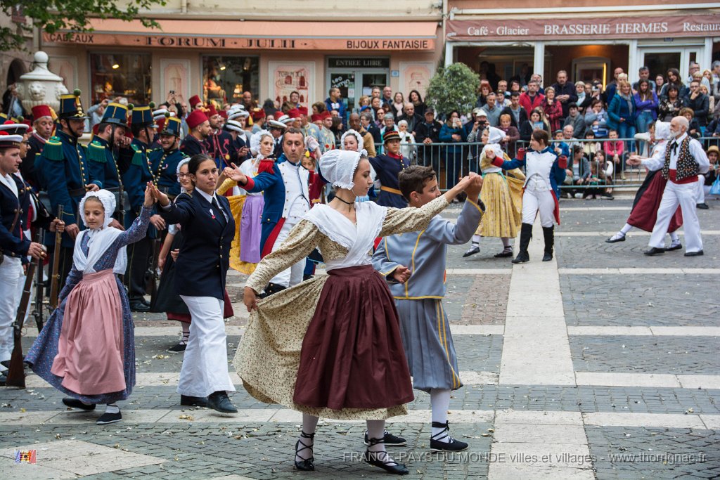 41.jpg - Fréjus - Bravade en l'honneur de Saint François de Paule - Avril 2017.