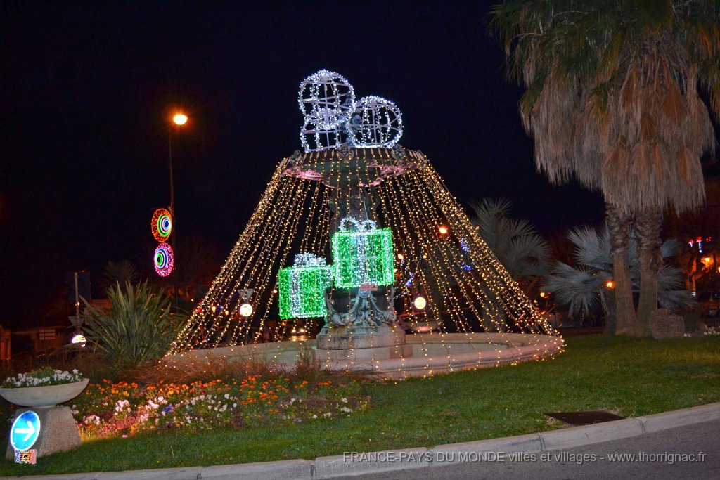 illuminations Frejus 2012 1.JPG - illuminations Frejus 2012