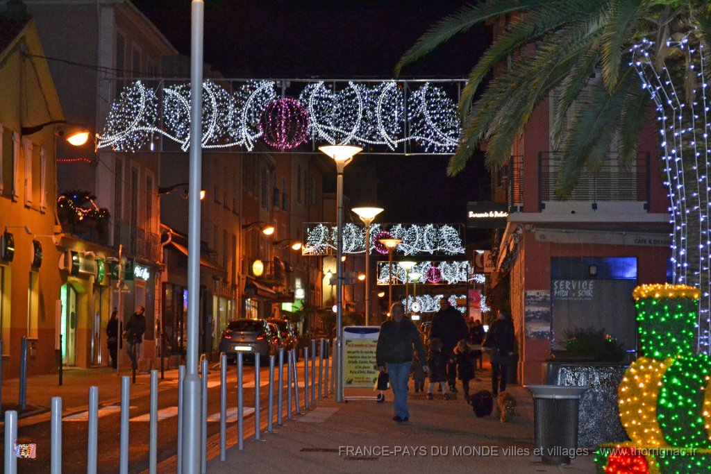 illuminations Frejus 2012 14.JPG - illuminations Frejus 2012