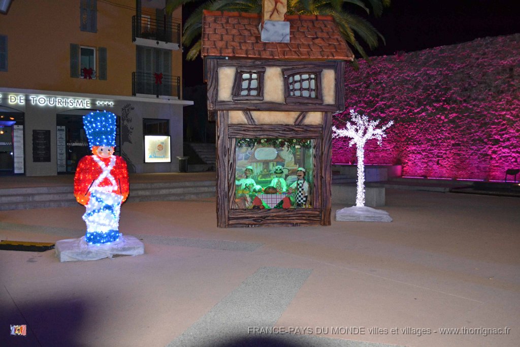 illuminations Frejus 2012 8.JPG - illuminations Frejus 2012