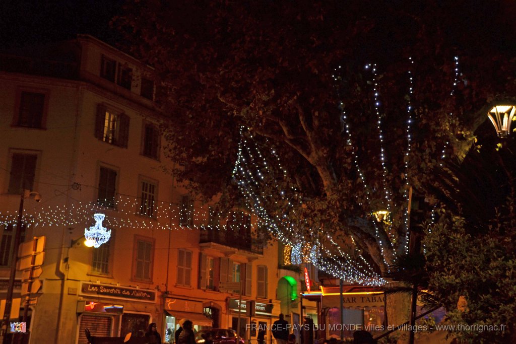 Frejus 08 decembre 2013 54.JPG - Place de la Liberté.08 décembre 2013