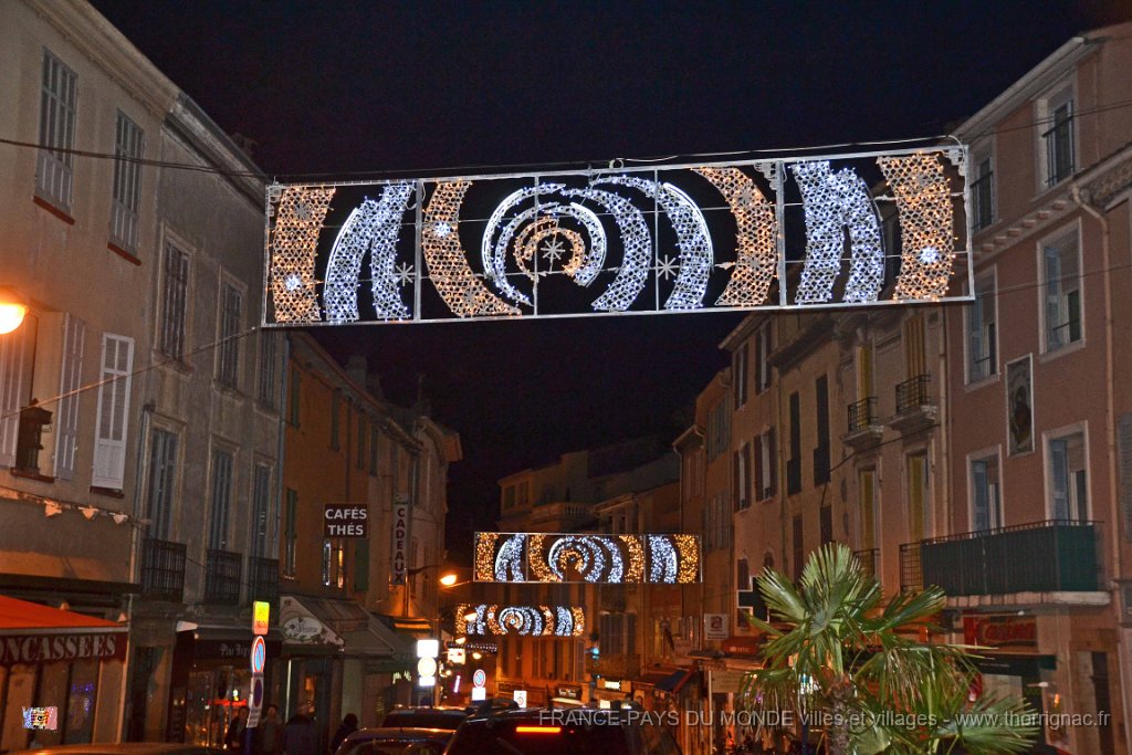 Frejus 08 decembre 2013 60.JPG - Rue Jean Jaurès.08 décembre 2013