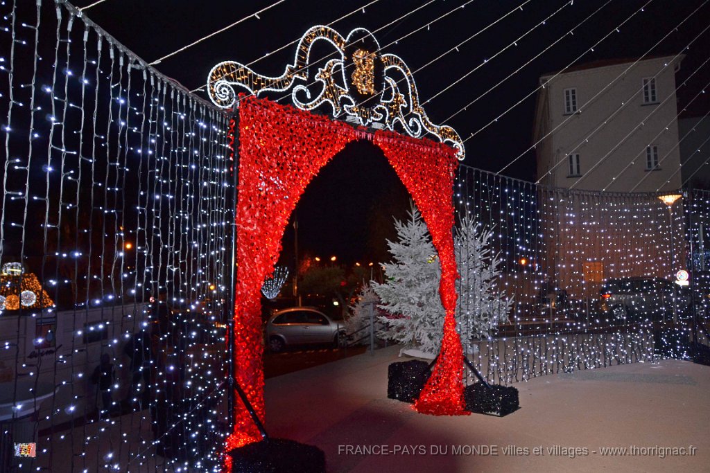 Frejus 08 decembre 2013 70.JPG - Place Mangin.08 décembre 2013