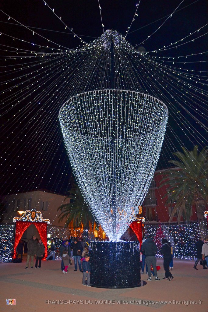 Frejus 08 decembre 2013 71.JPG - Place Mangin.08 décembre 2013