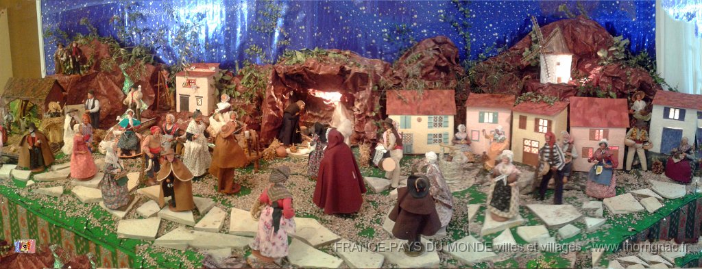 Panorama sans titre1.jpg - panoramique de la crèche dans le Musée d'Histoire Locale. 15 décembre 2013