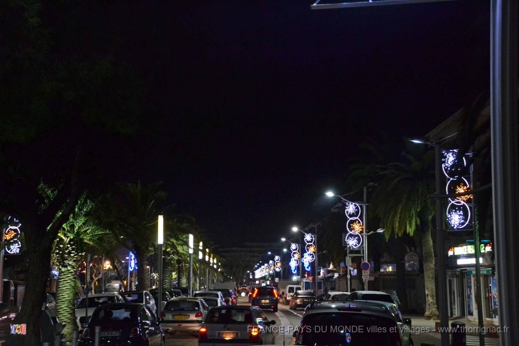 Saint Raphael 31 12 2013 47.JPG - Boulevard de la Libération. 11 décembre 2013