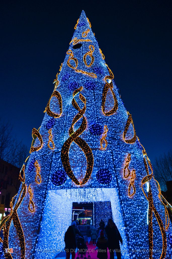Illuminations Frejus fin 2017 10.jpg - Fréjus (83) - Fin d'année 2017.