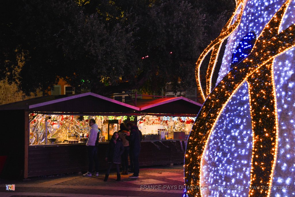 Illuminations Frejus fin 2017 13.jpg - Fréjus (83) - Fin d'année 2017.