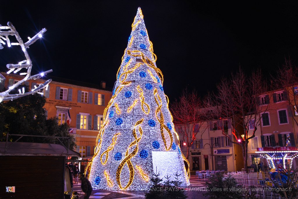 Illuminations Frejus fin 2017 16.jpg - Fréjus (83) - Fin d'année 2017.