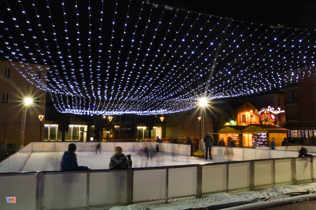 Illuminations Frejus fin 2017 21.jpg - Fréjus (83) - Fin d'année 2017.