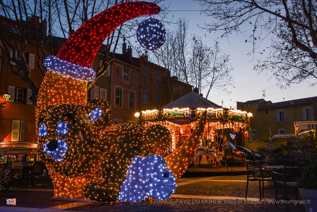 Illuminations Frejus fin 2017 7.jpg - Fréjus (83) - Fin d'année 2017.