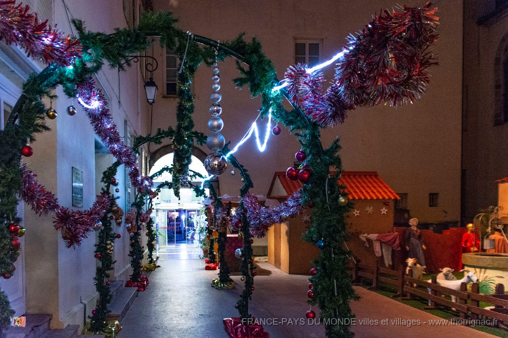 Illuminations Frejus 2019 11.jpg - Fréjus (83) - Fin d'année 2019.