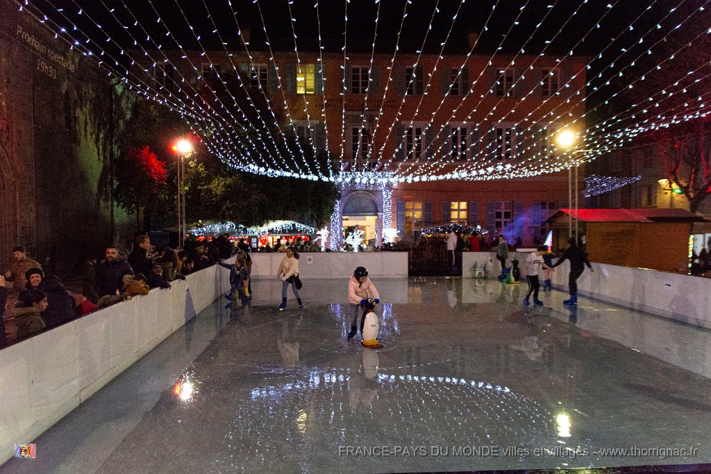 Illuminations Frejus 2019 16.jpg - Fréjus (83) - Fin d'année 2019.
