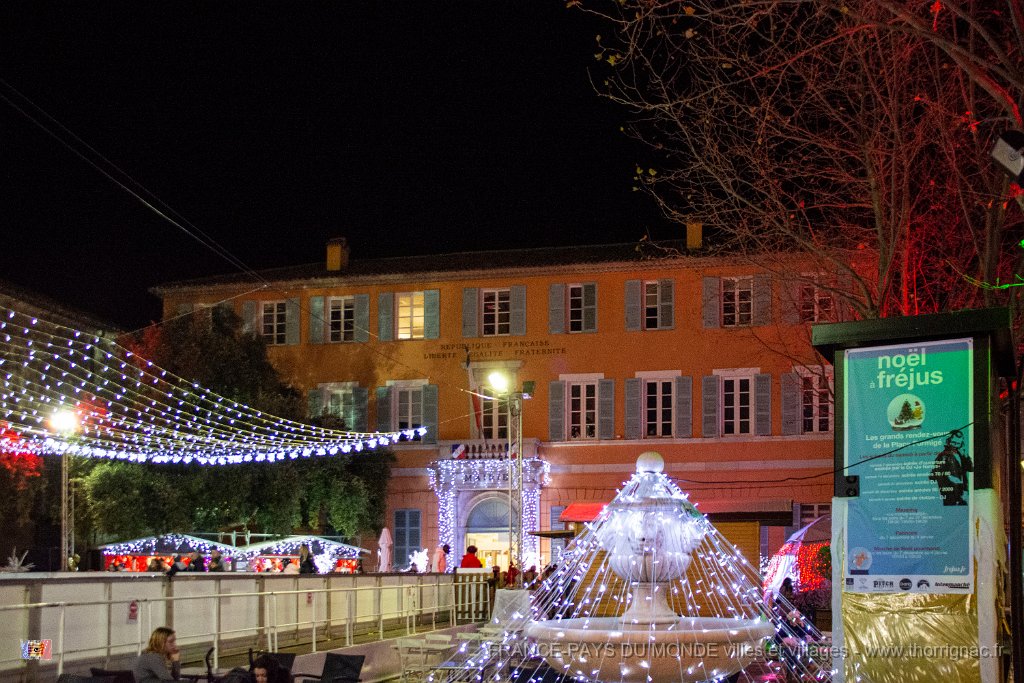 Illuminations Frejus 2019 17.jpg - Fréjus (83) - Fin d'année 2019.