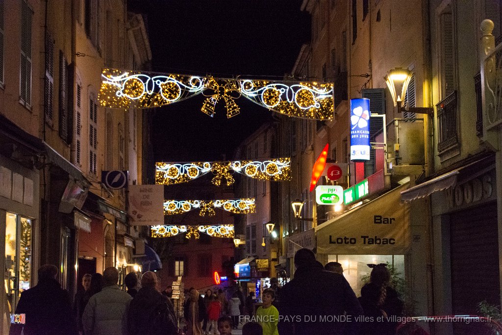 Illuminations Frejus 2019 19.jpg - Fréjus (83) - Fin d'année 2019.