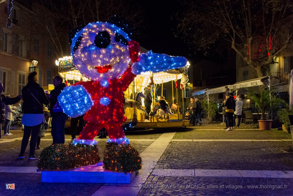 Illuminations Frejus 2019 33.jpg - Fréjus (83) - Fin d'année 2019.