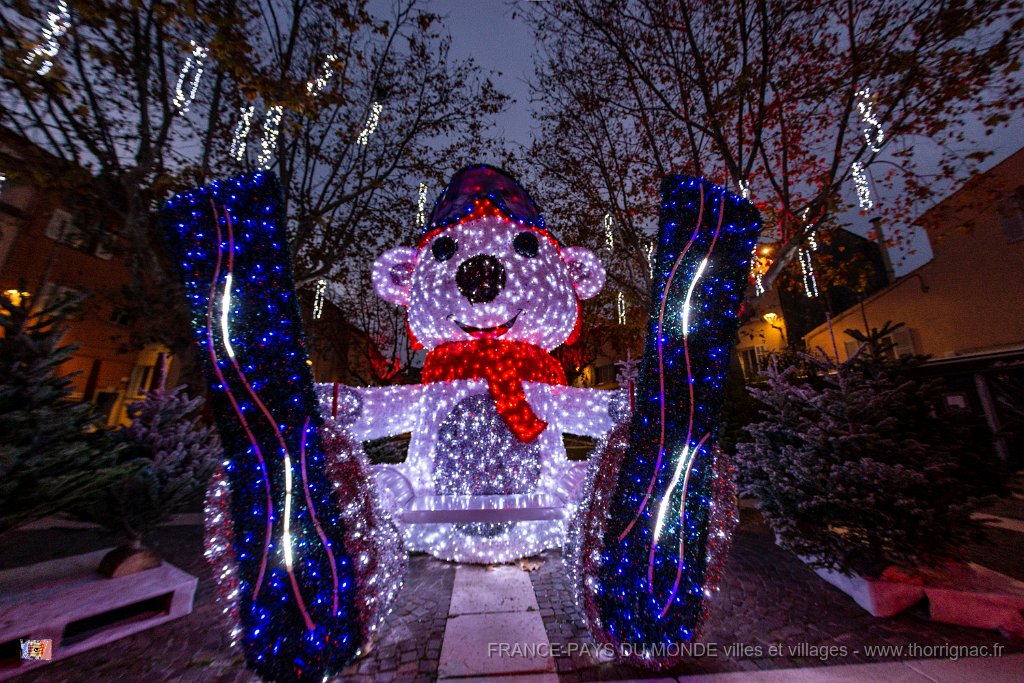 Illuminations Frejus 2020 19.jpg - Fréjus (83) - Fin d'année 2020.