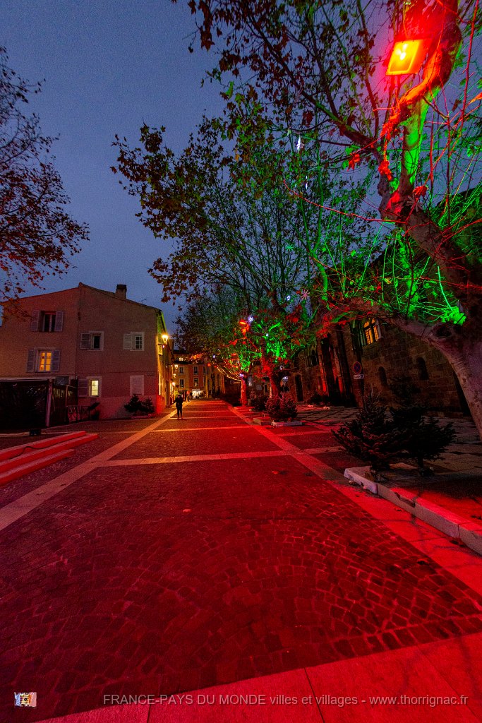 Illuminations Frejus 2020 21.jpg - Fréjus (83) - Fin d'année 2020.
