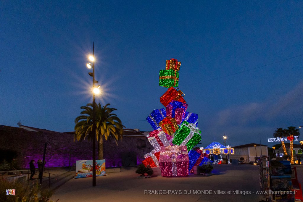 Illuminations Frejus 2020 23.jpg - Fréjus (83) - Fin d'année 2020.