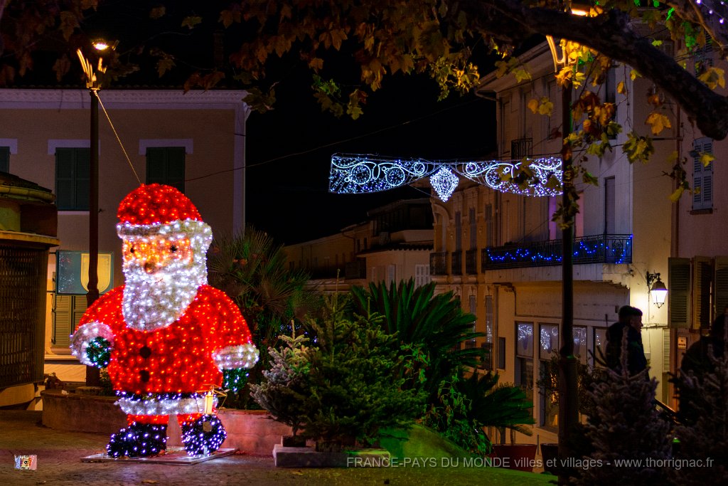 Illuminations Frejus 2020 26.jpg - Fréjus (83) - Fin d'année 2020.