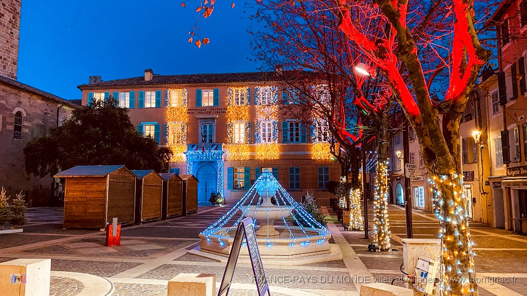 Illuminations Frejus 2020 34.jpg - Fréjus (83) - Fin d'année 2020.