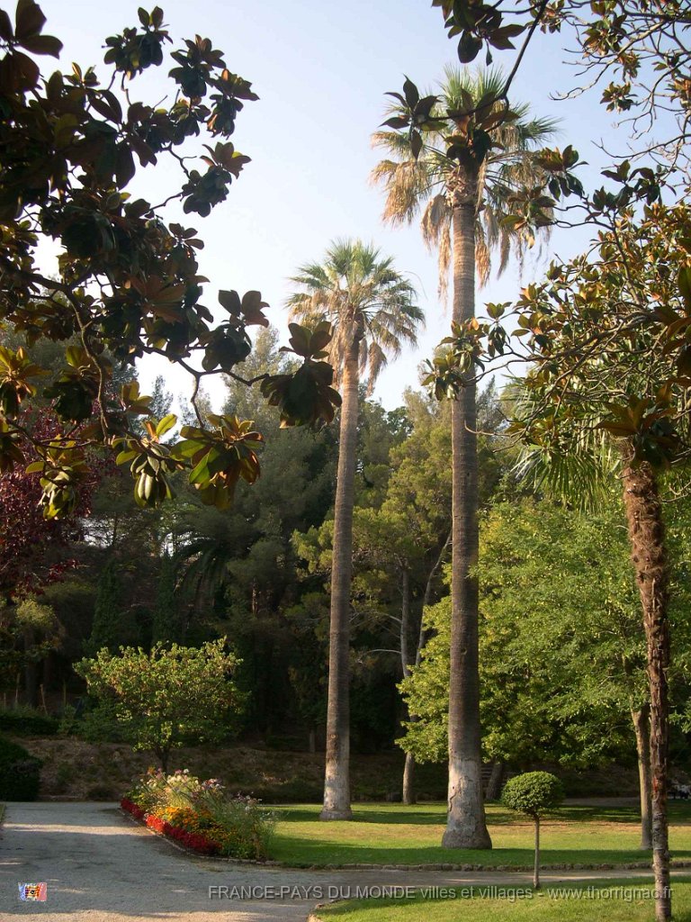 DSCN0459.JPG - Les jardins de la villa Sainte-Marie, médiathèque de la ville.