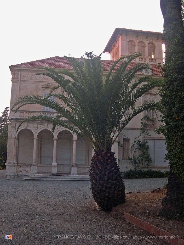DSCN0460.JPG - La villa Sainte-Marie, médiathèque de la ville.          