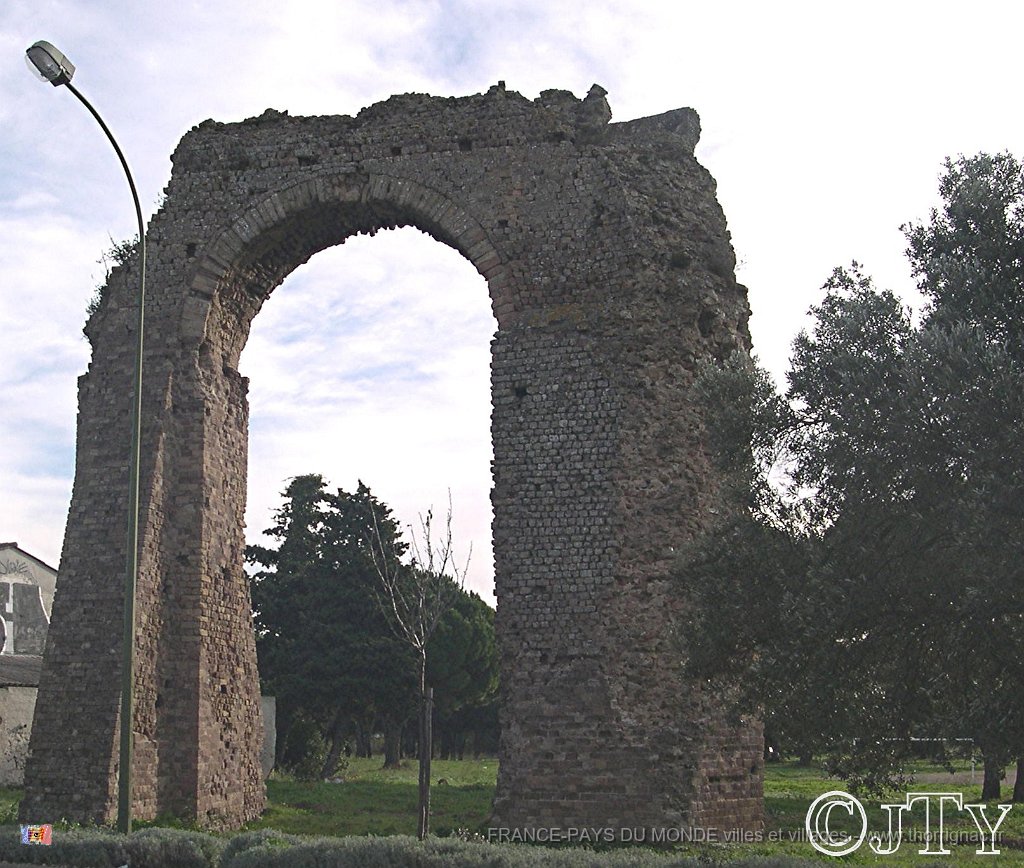 aqueducs 1.jpg - Aqueducs.