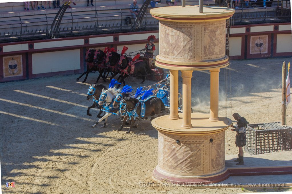 Les arenes 54.jpg - Puy du Fou (85) - Les arènes - Mai 2019