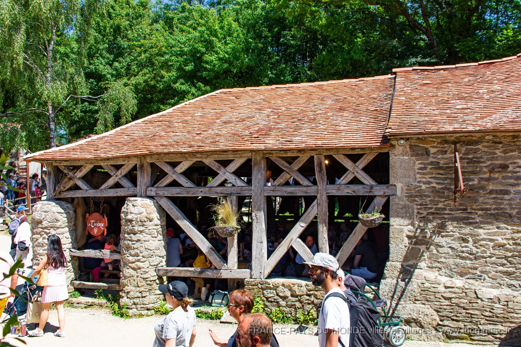 Village medieval 9.jpg - Puy du Fou (85) - Le village médiéval - Mai 2019