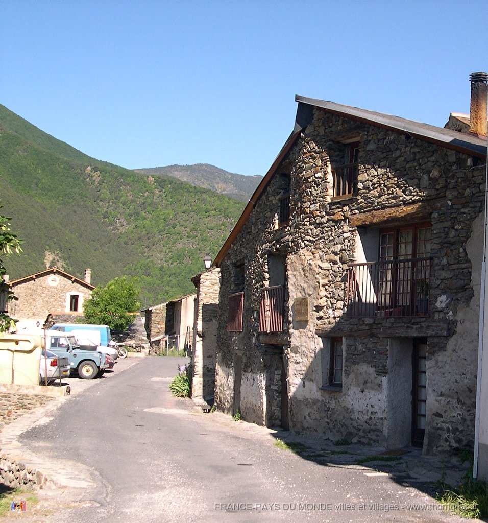 DSCN1922.JPG - Entrée du village.