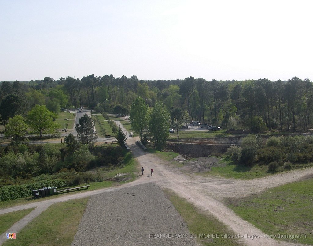 DSCN2446.JPG - Parc du Bourghail. Avril 2010.