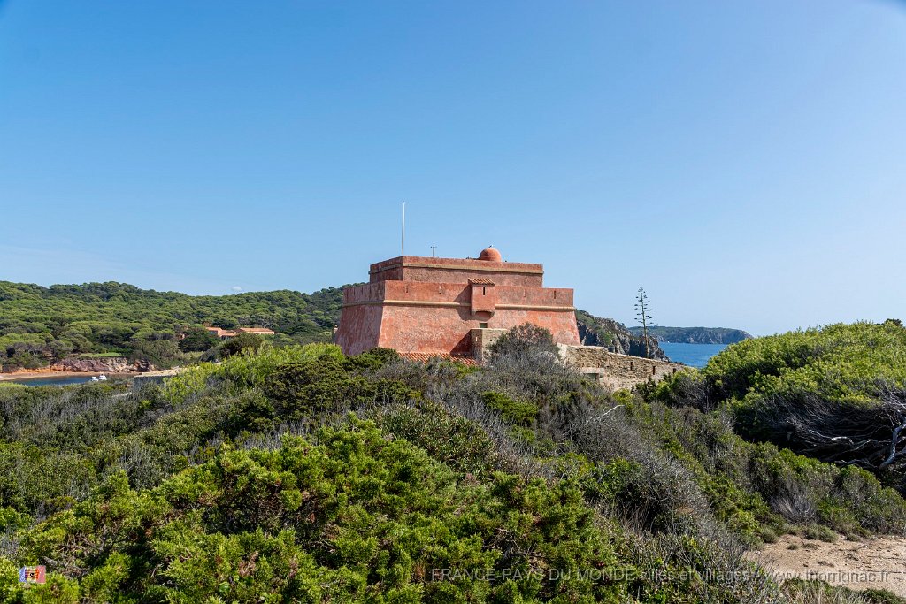 Fort du Grand Langoustier.jpg - 154  - Porquerolles (Hyères) - 83 - Fort du Grand Langoustie