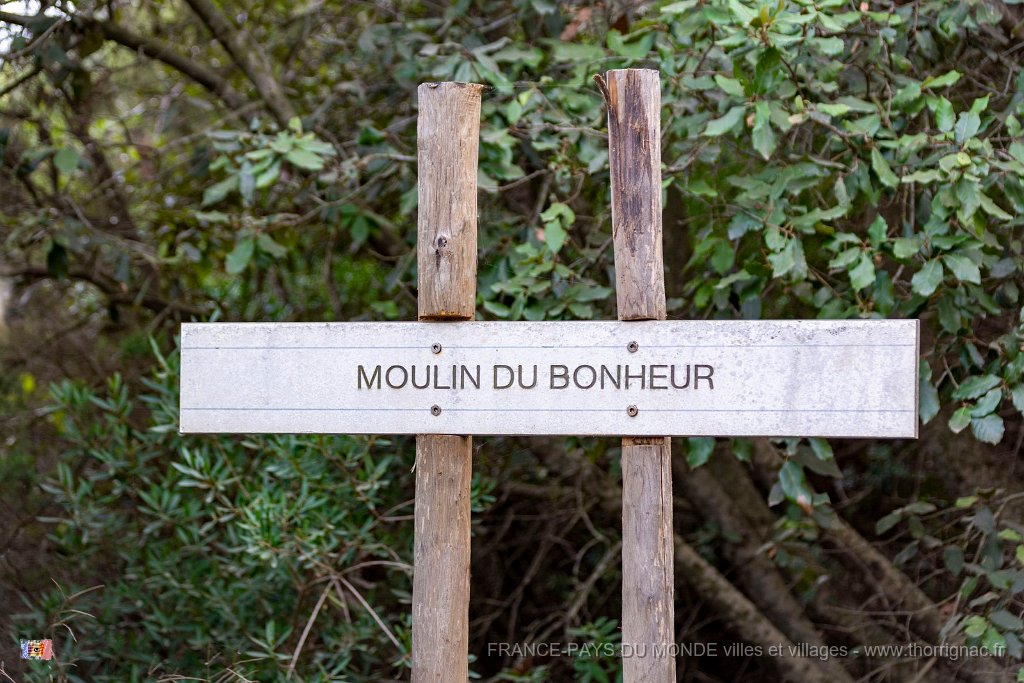 Moulin du Bonheur 5.jpg - 200  - Porquerolles (Hyères) - 83 - Le Moulin du Bonheur