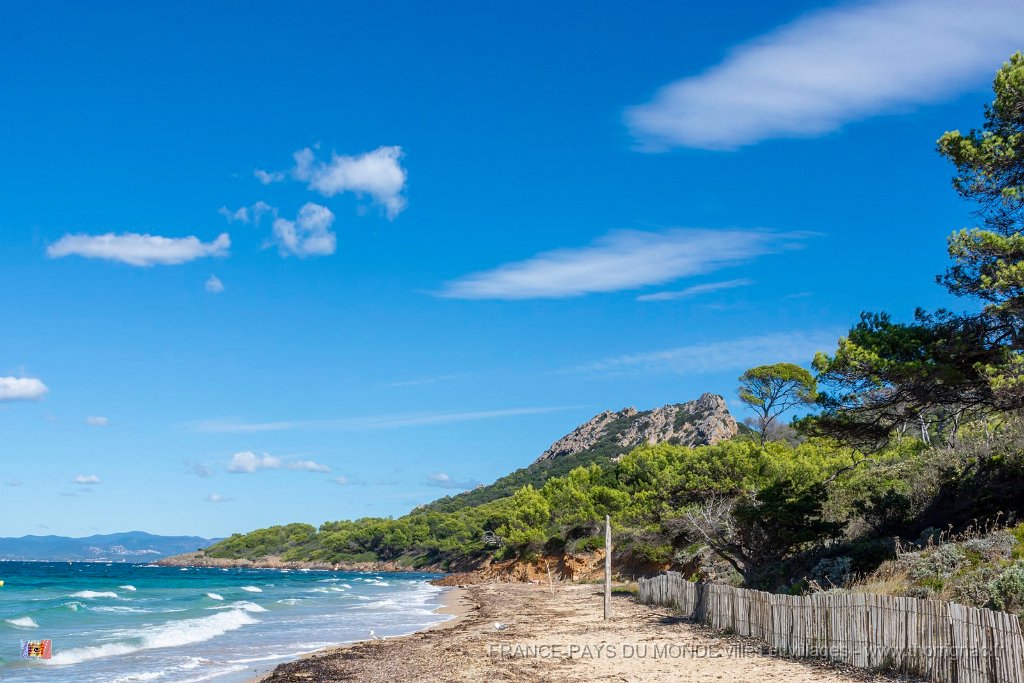 Plage Notre Dame 6.jpg - 76  - Porquerolles (Hyères) - 83 - Plage Notre Dame sous mistral
