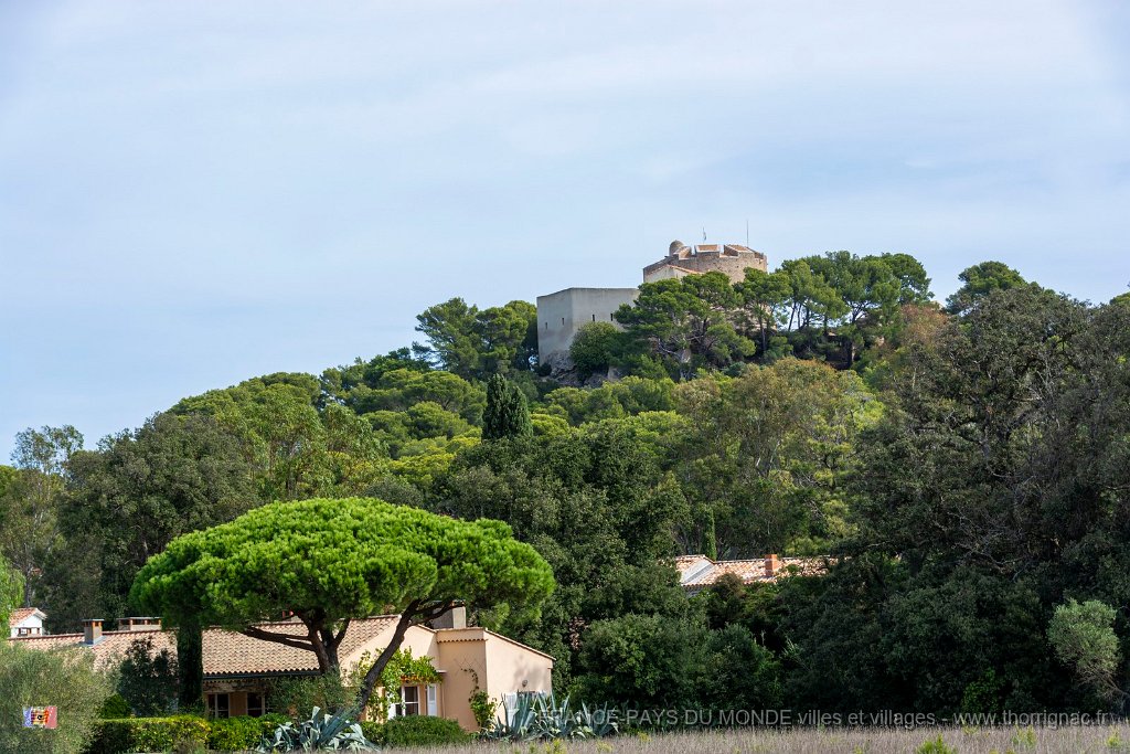 Sur les chemins 13.jpg - 183  - Porquerolles (Hyères) - 83 - Sur les chemins - Le fort Sainte Agathe