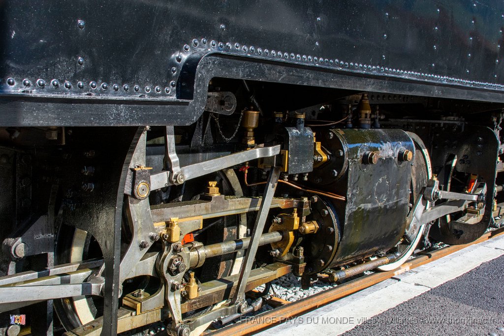 Train des Pignes 29 09 2019 36.jpg - Puget Théniers (06) - Entrevaux (04) - Annot (04) - 29 septembre 2019