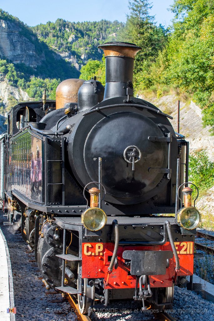 Train des Pignes 29 09 2019 37.jpg - Puget Théniers (06) - Entrevaux (04) - Annot (04) - 29 septembre 2019