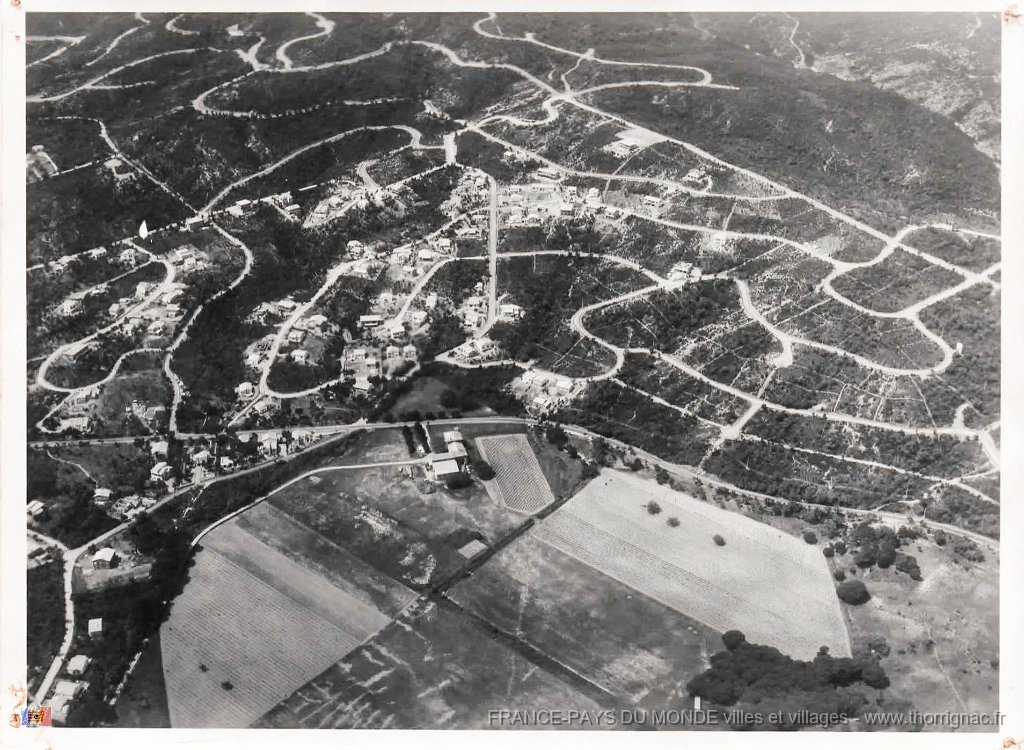 La colline.jpg - La colline de Saint-Aygulf