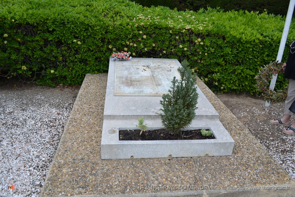 DSC0035.JPG - Saint-Cyprien. Monument des Républicains Espagnols décédés au camp de Saint-Cyprien plage où ils furent internés en février 1939. Mai 2013