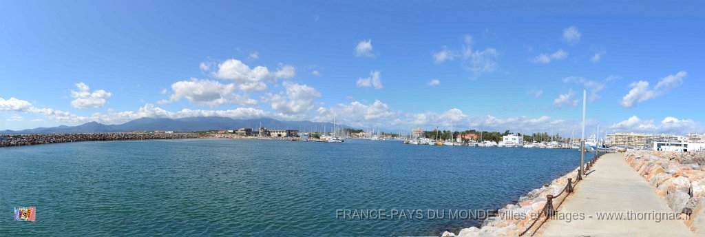 Panorama sans titre1.jpg - Saint-Cyprien. Panorama du port. Mai 2013