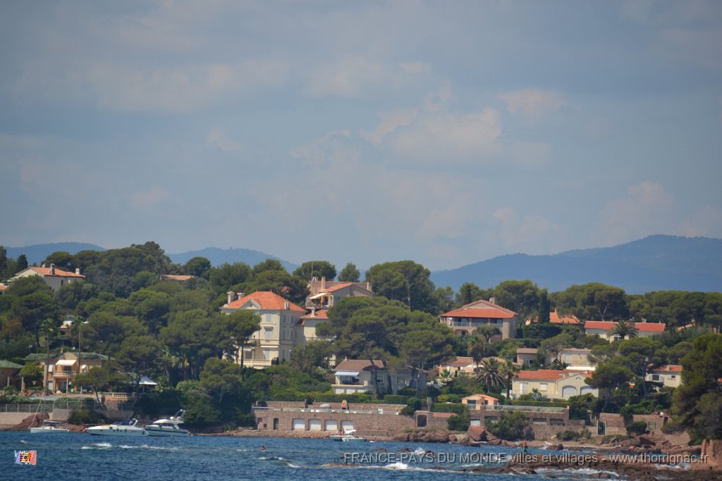 Boulouris aout 2014 30.JPG - Le port de Boulouris. Août 2014